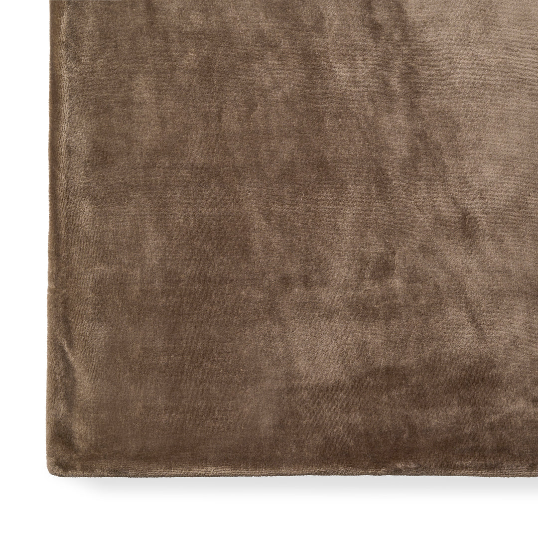 Mink Ever Soft Recycled Polyester Throw Blanket