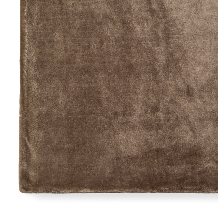 Mink Ever Soft Recycled Polyester Throw Blanket