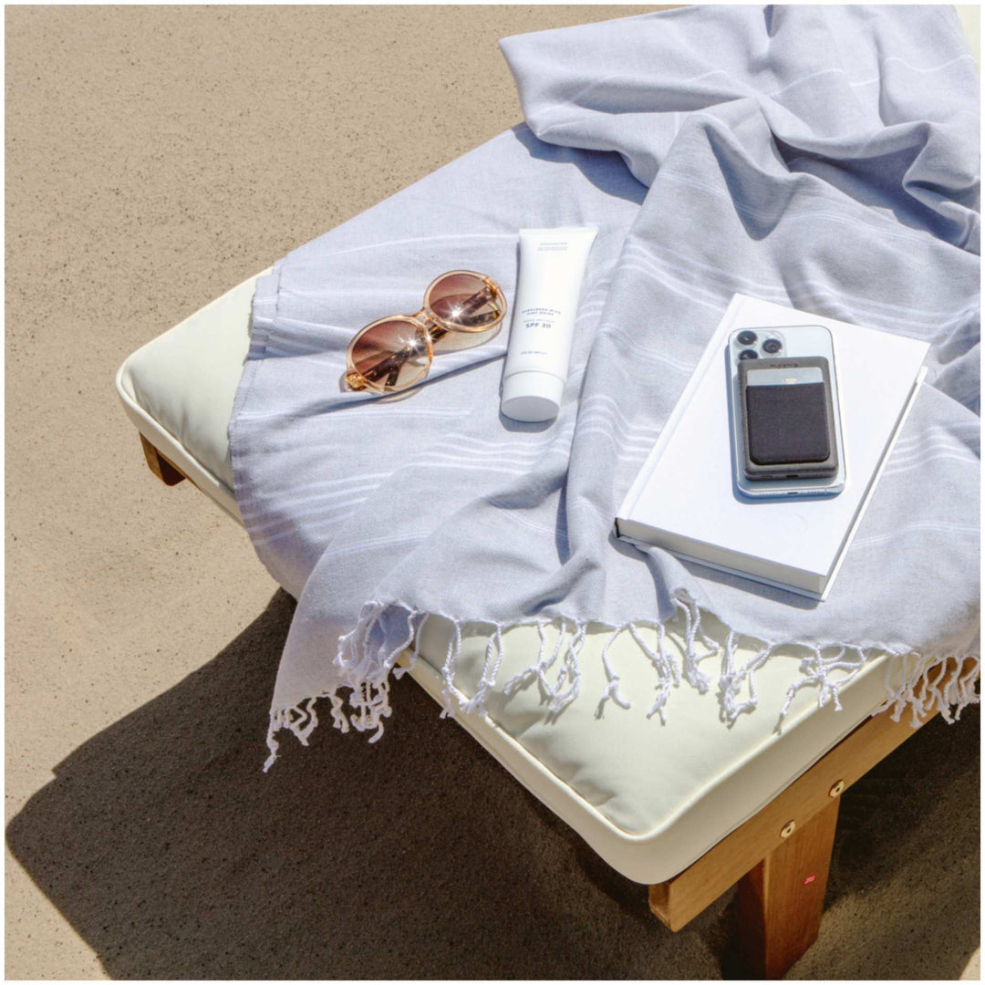 mophie® Snap+ Mini 5000 mAh Wireless Power Bank