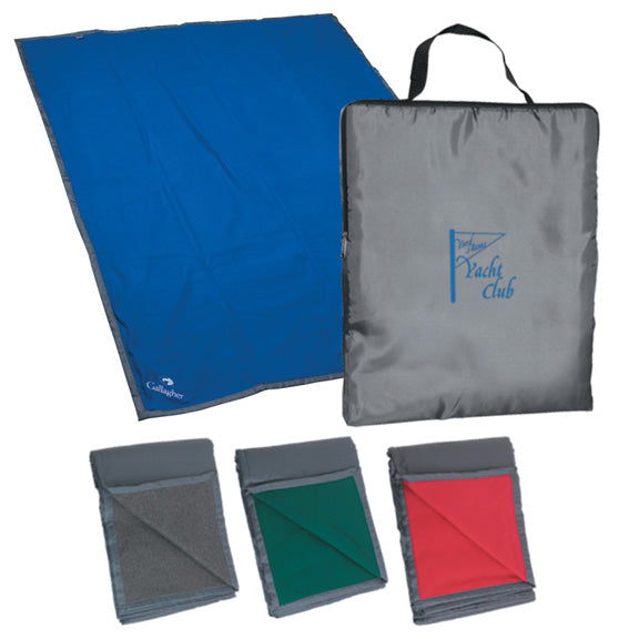 Reversible Fleece/Nylon Blanket With Carry Case