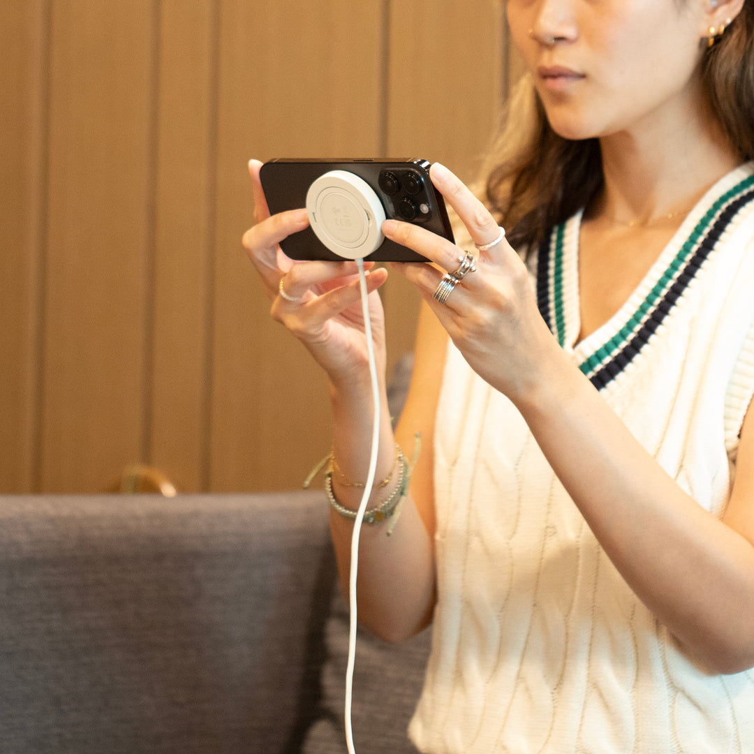 Native Union Snapstand Qi2 Wireless Charger