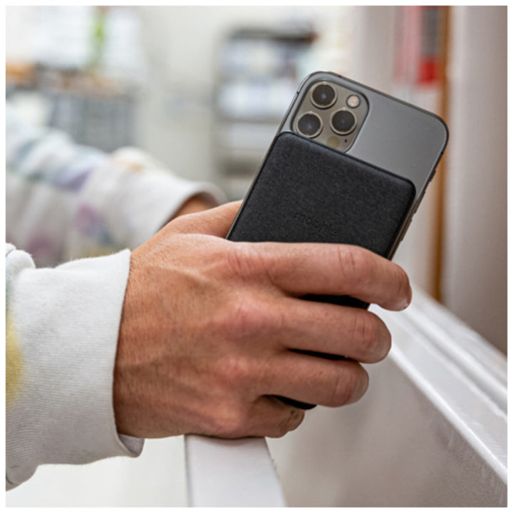 mophie® Snap+ Mini 5000 mAh Wireless Power Bank