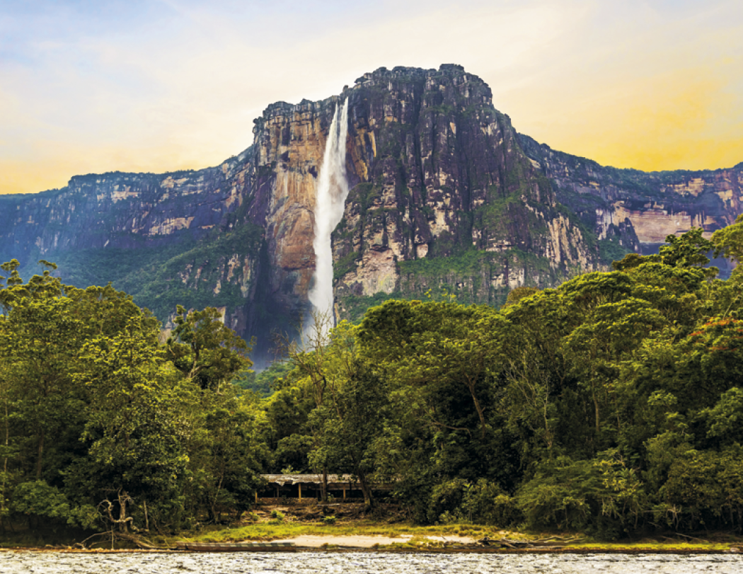 Good Value™ Latinoamerica en Paisajes - Stapled Calendar