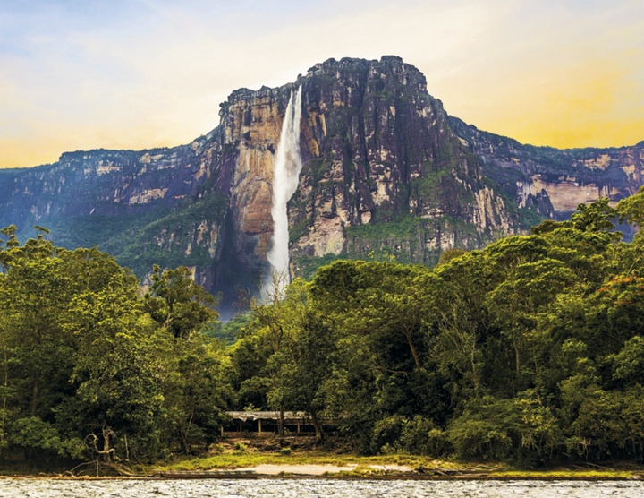 Good Value™ Latinoamerica en Paisajes - Stapled Calendar