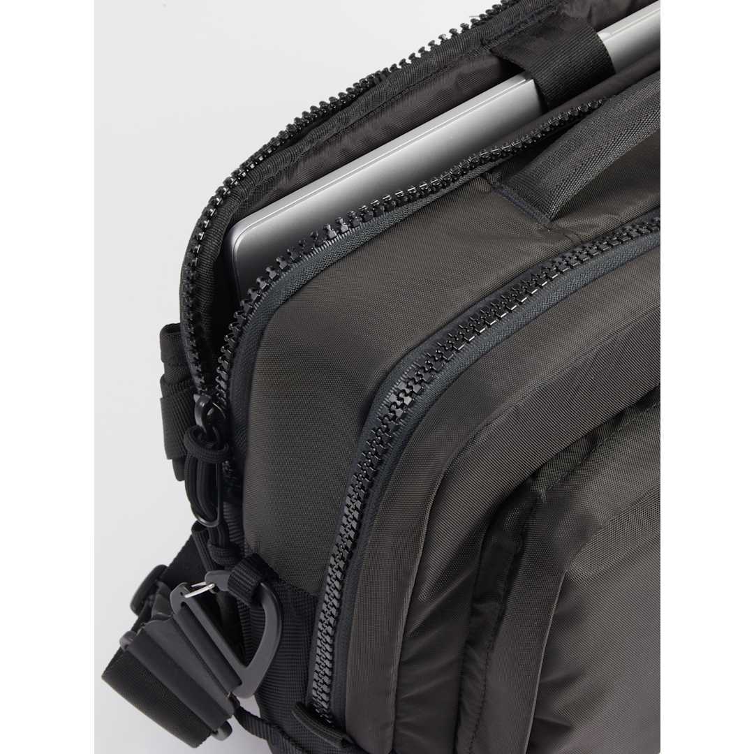 Topo Recycled Global Briefcase
