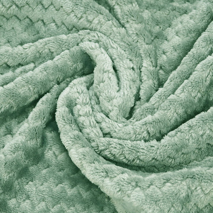 Snuggle Up Soft-Textured Blanket